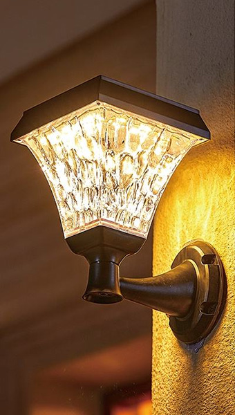 Solar Wall Light for Outdoor in use