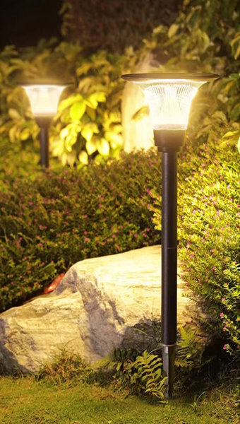 Outdoor Garden Waterproof Solar Led Bollard Lights in use
