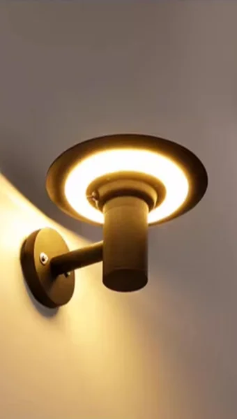 Outdoor Solar Wall Lamp - IP65 Waterproof in use