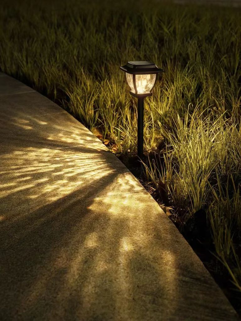 Illuminate Your Lawn: Elegant & Durable Solar-Powered Lights for a Brilliant Nightscape