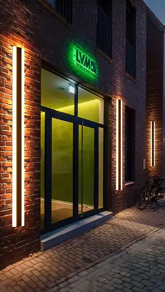 Modern IP65 Linear LED Wall Washer in use