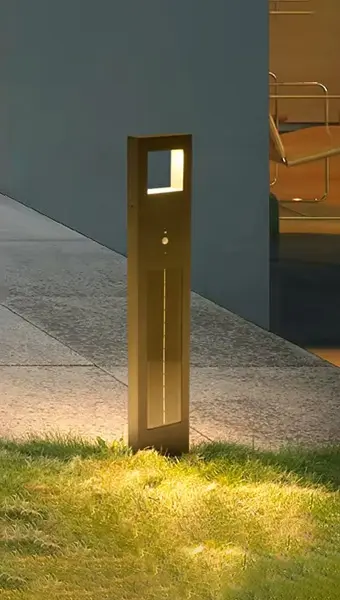 Modern 360° Lawn Light in use