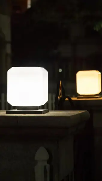 Solar Pillar Light in use